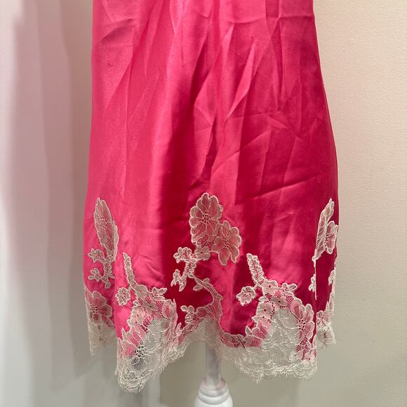 Victoria's Secret Hot Pink 2009 Lace Trim Satin Mini Slip Dress Chemise Sz Large - Picture 6 of 12